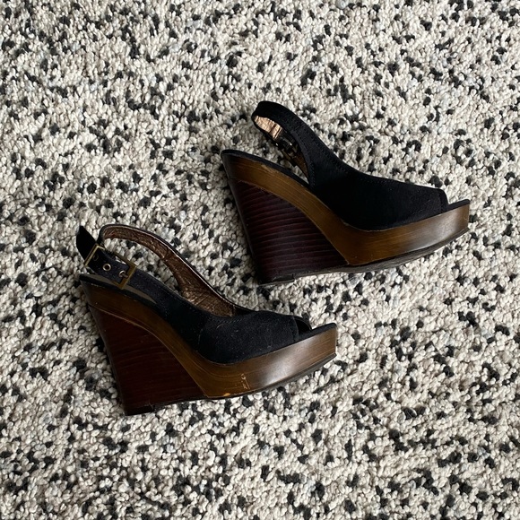 Spring Wooden Wedges - Picture 4 of 10